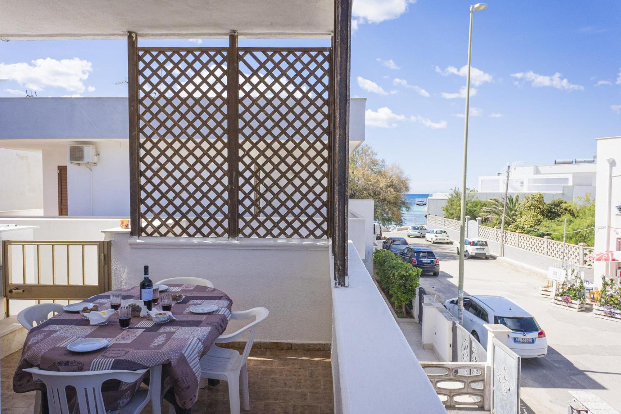Torre Lapillo Apartment Sea View - Happy Rentals Porto Cesareo Eksteriør bilde